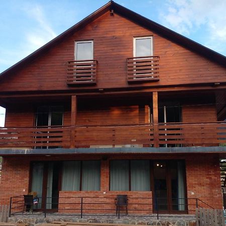 Gablile Apartments Местия Екстериор снимка